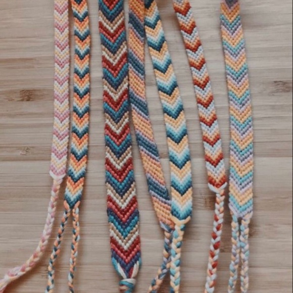 VSCO Mystery Box (college tees & vintage styles) - Picture 4 of 5